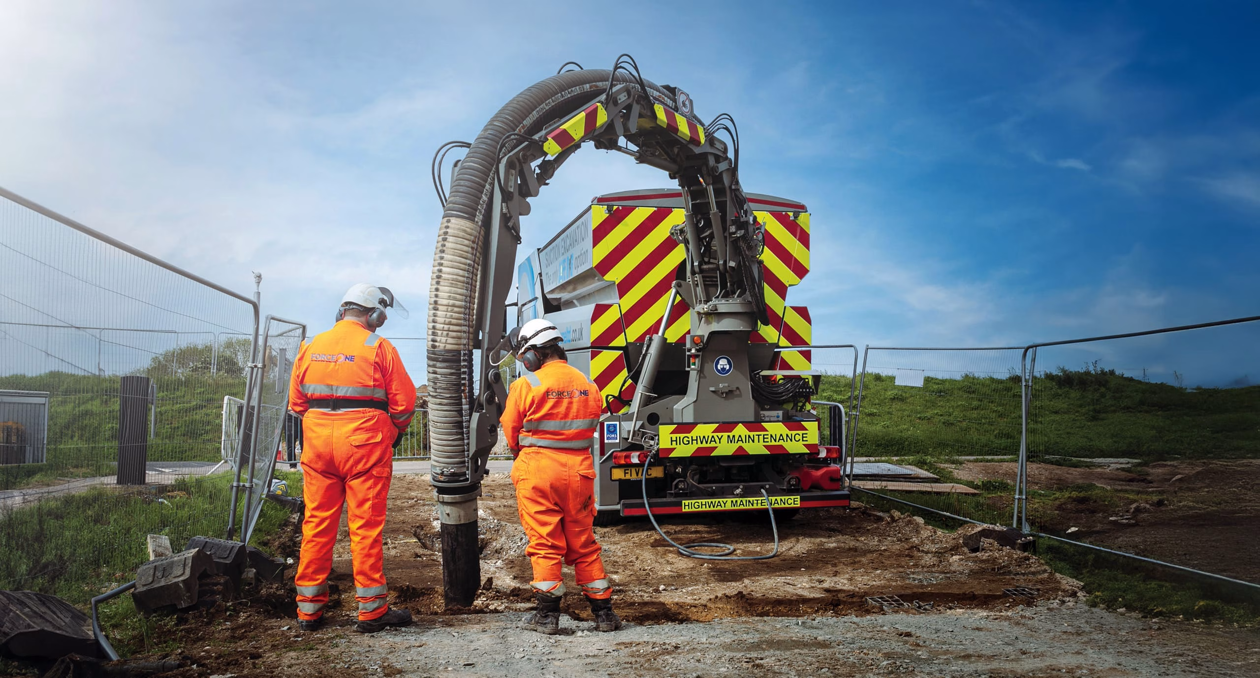 DISCOVER THE SUCTION EXCAVATION ADVANTAGE